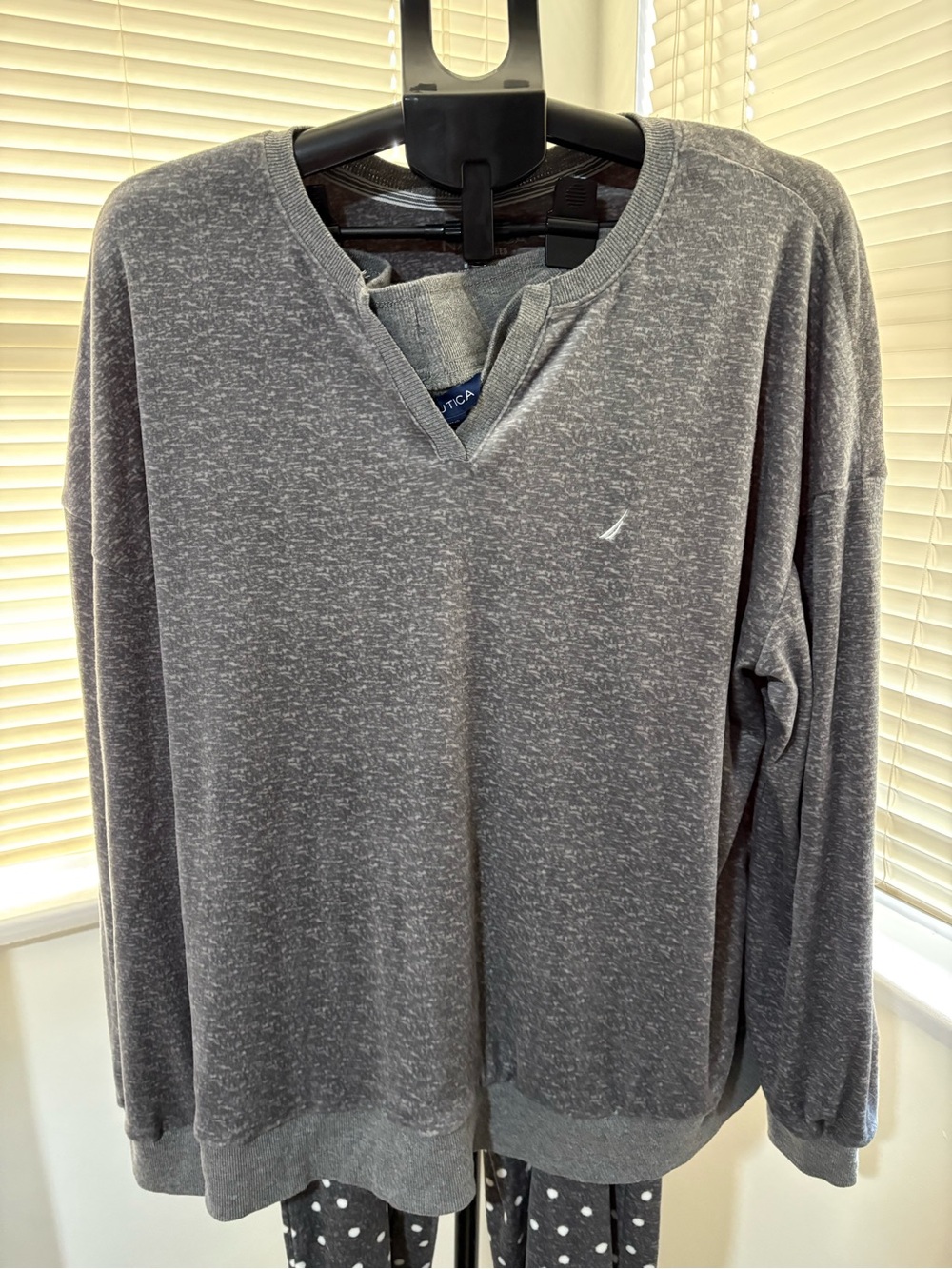 Nautica Womens Heather Charcoal V-Notch Pullover Lounge top/polka dot bottom